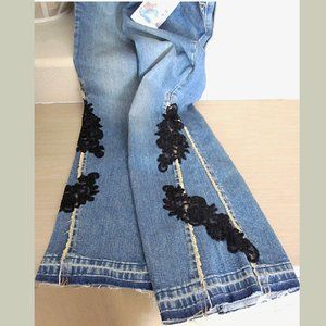 NWT Bisou Bisou Boot-Cut with Black Lace-Bottom Jeans: Size 4